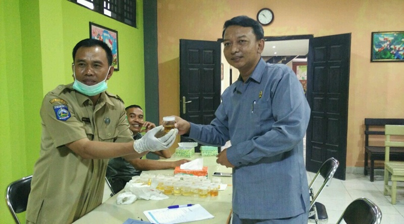 kepala PN Sumbawa Besar tes urine